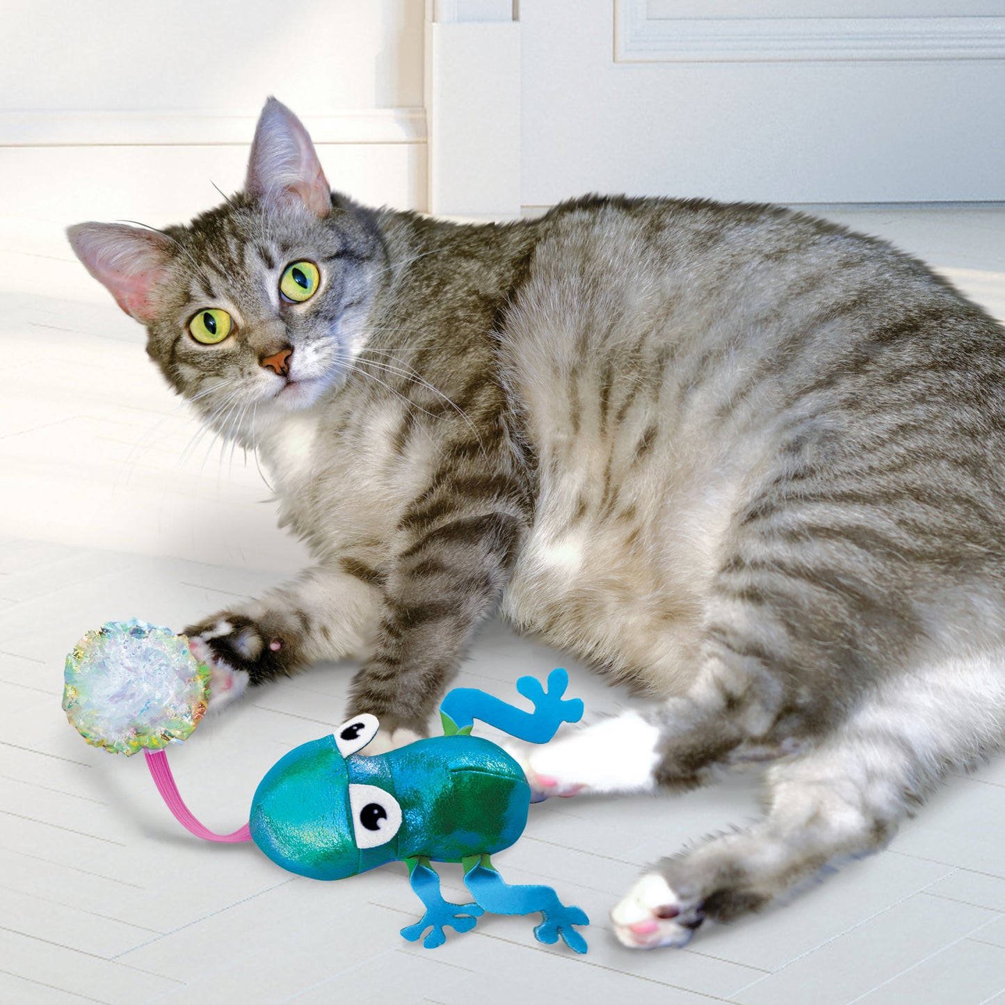 Kong Flingaroo Frog Toy For Cats 21.08x21.08x27.95cm