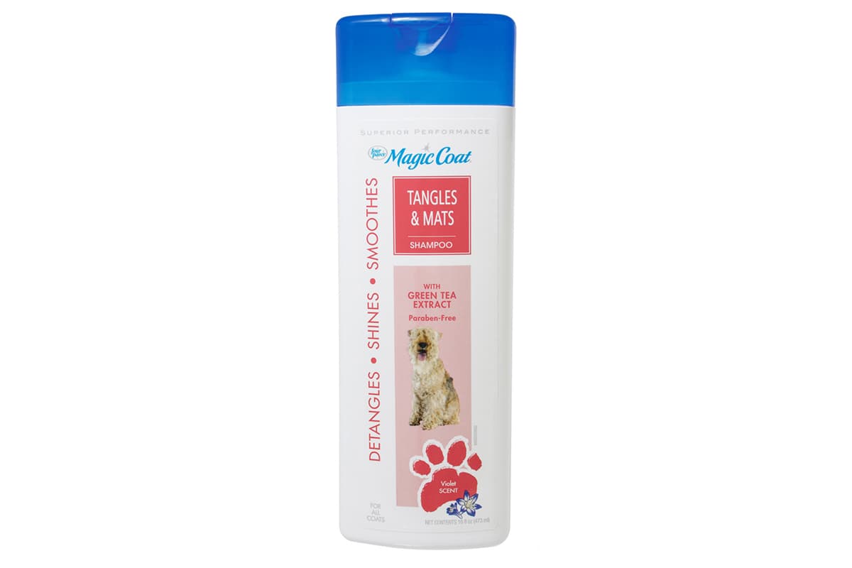 Four Paws Magic Coat Tangles & Mates Shampoo With Green Tea Extract Paraben Free Violet Scent 473ml