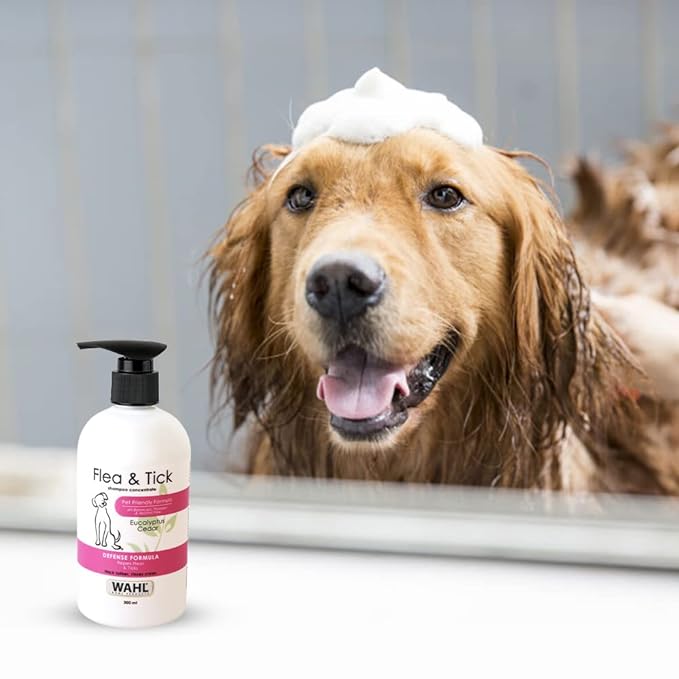 Wahl Flea & Tick Shampoo Eucalyptus Cedar Defense Formula for Dogs