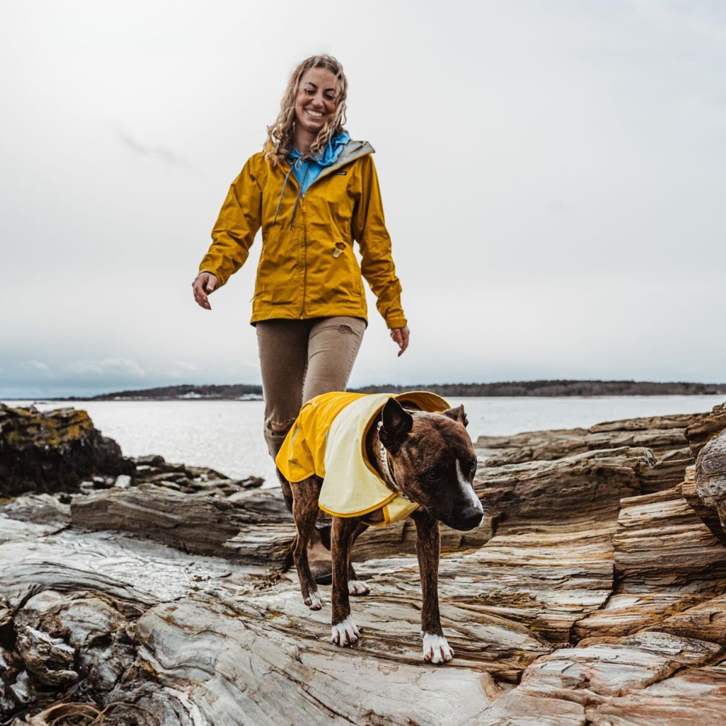 Ruffwear Sun Shower Raincoat Jacket - Hibiscus Pink