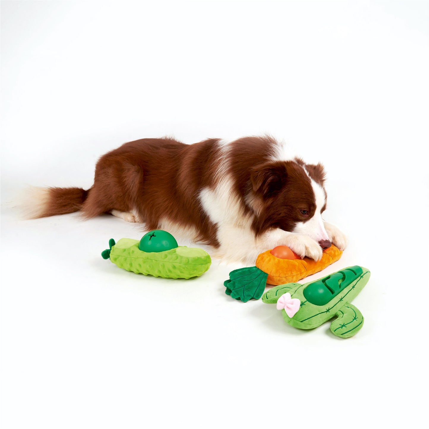 FOFOS Cute Treat Dispenser Toy Avocado 13 x 21 x 10 cm