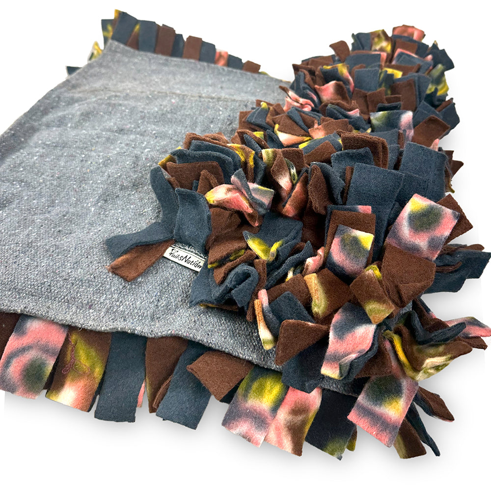 Tails Nation Shaggie Playmat For Your Furry Friend - Black & Brown