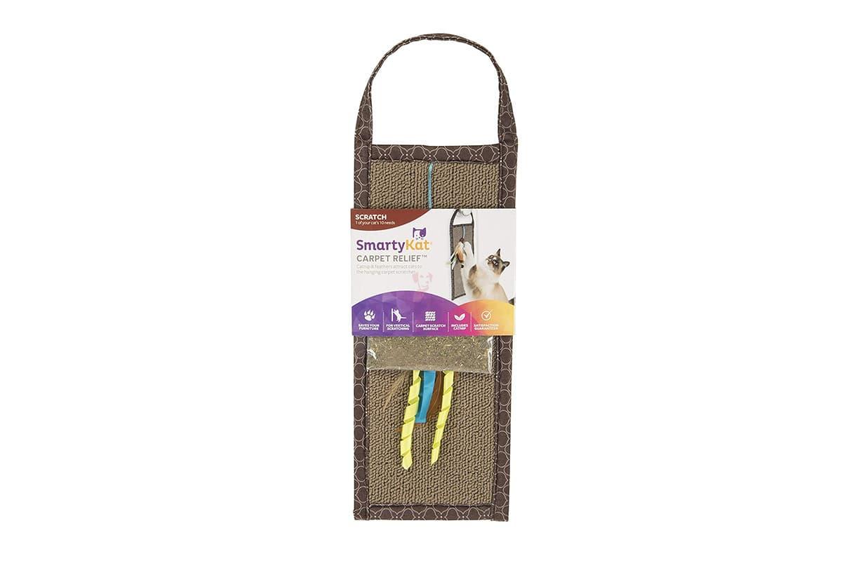 SmartyKat-Carpet-Relief-Hanging-Scratcher-with-Catnip-c1-pichi